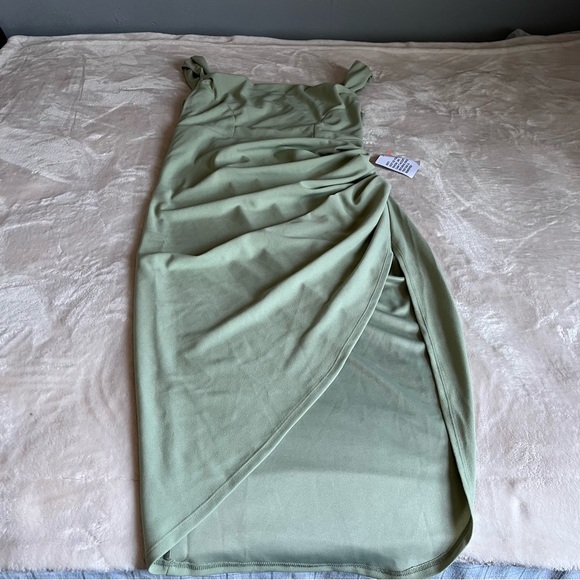 Not for sale! SOLD!! ASOS DESIGN Curve cowl neck pencil midi dress in sage green - Picture 5 of 12
